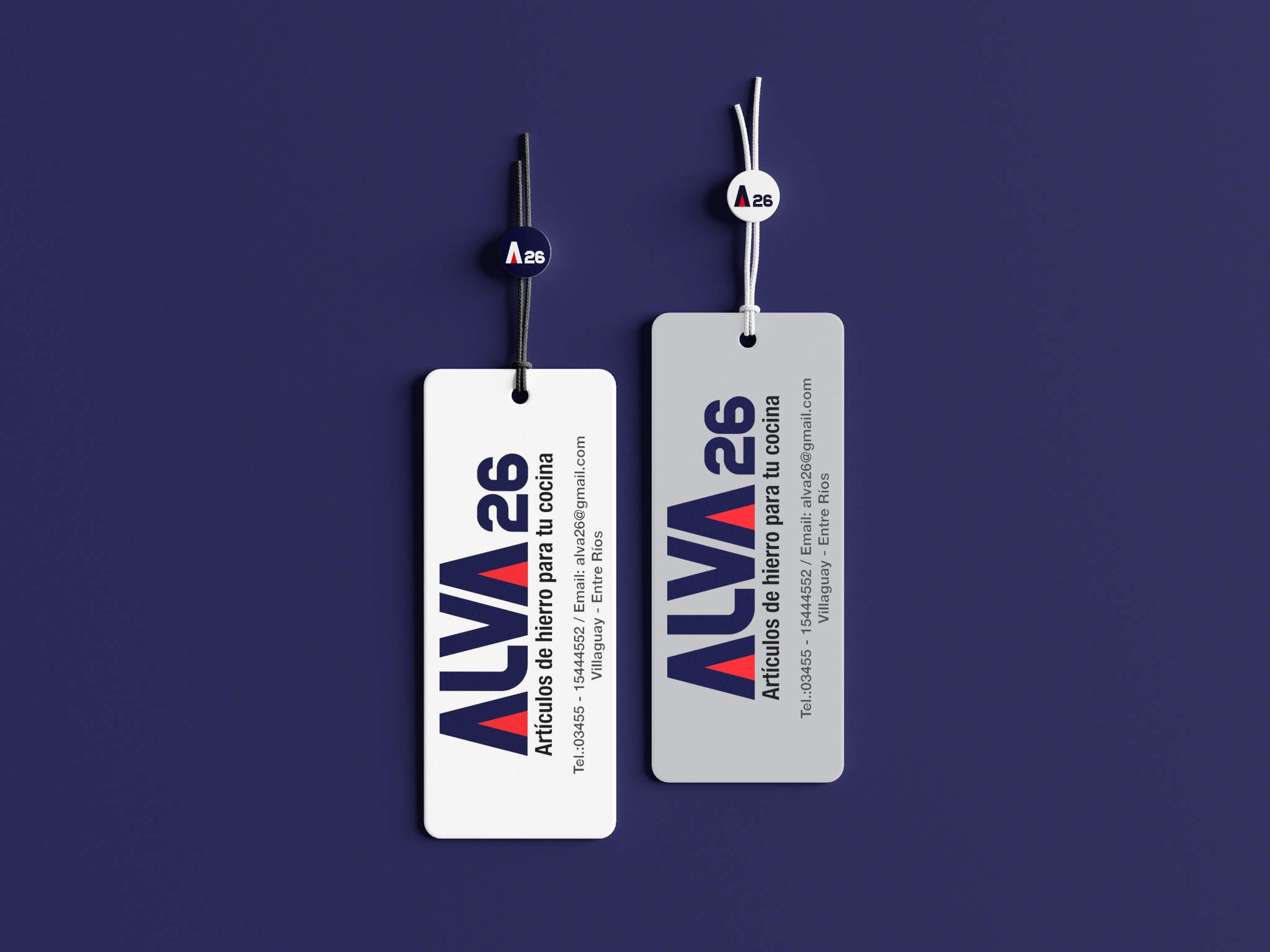 Llaveros y etiquetas de producto con la identidad de Alva 26